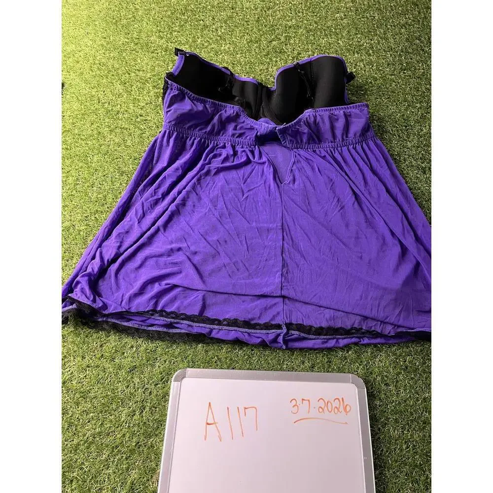 Caciquie 22/24 Camisole Nighty Purple‎ and Black Lace Trim Nightgown